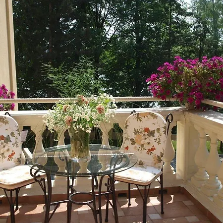 Resort Dwor I Dębowiec