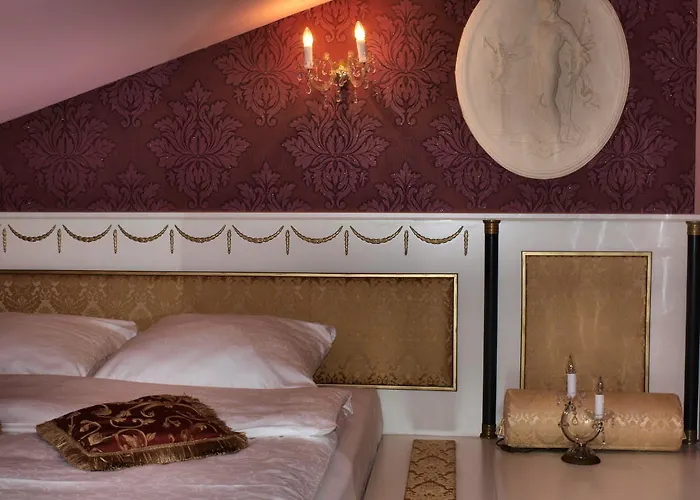 Dwor I Debowiec (Silesia)