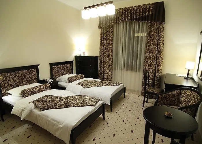 Dwor I Debowiec (Silesia)